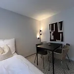 Gina - Apartmenthaus Im Zentrum Von 아파트호텔 3*