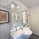 Gina - Apartmenthaus Im Zentrum Von 크베들린부르크