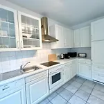 Gina - Apartmenthaus Im Zentrum Von 아파트호텔 3*