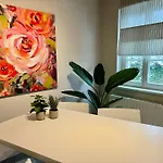 Gina - Apartmenthaus Im Zentrum Von