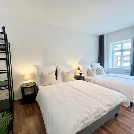 Gina - Apartmenthaus Im Zentrum Von Aparthotel