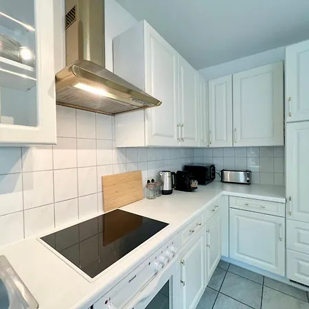 Gina - Apartmenthaus Im Zentrum Von 4* クヴェードリンブルク