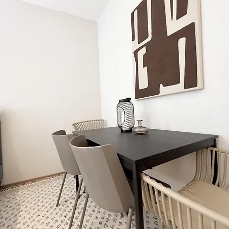 アパートホテル Gina - Apartmenthaus Im Zentrum Von 4*