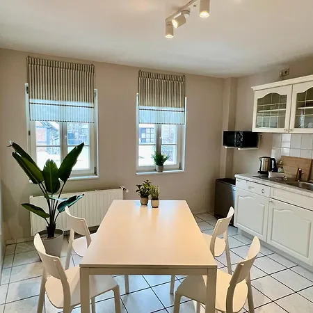 Gina - Apartmenthaus Im Zentrum Von מלון דירות קדלינבורג