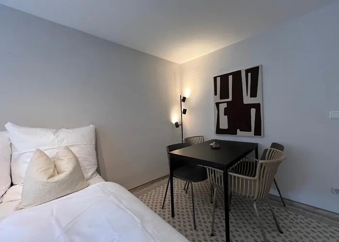 Gina - Apartmenthaus Im Zentrum Von מלון דירות 4*