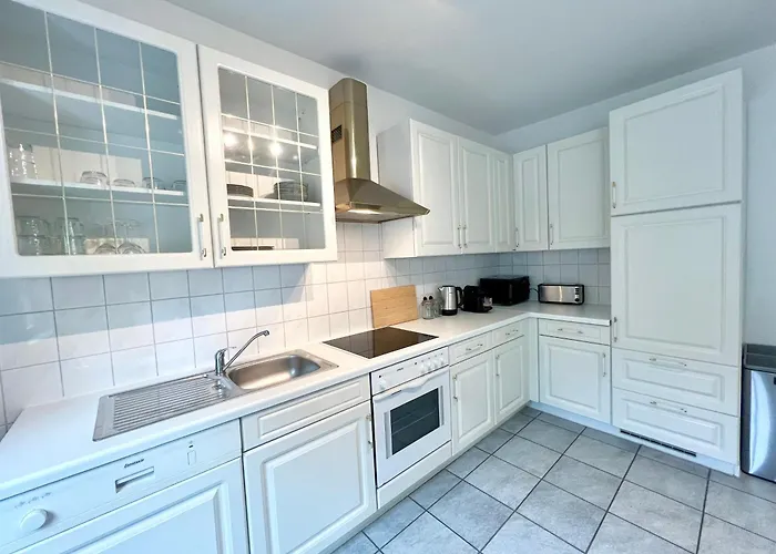 Gina - Apartmenthaus Im Zentrum Von מלון דירות 4*