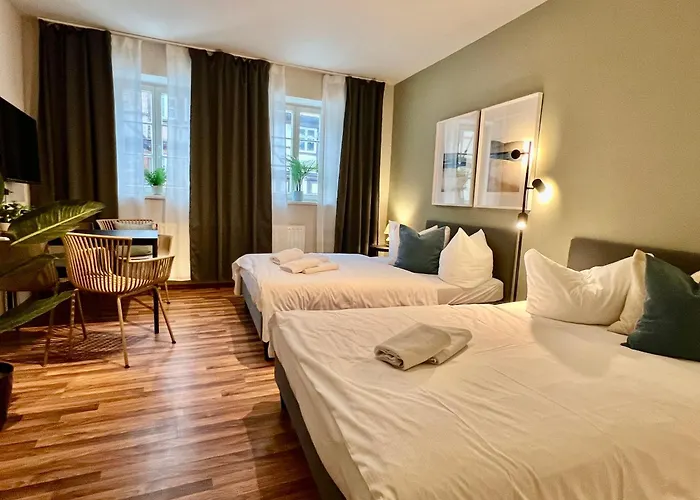 Gina - Apartmenthaus Im Zentrum Von מלון דירות קדלינבורג