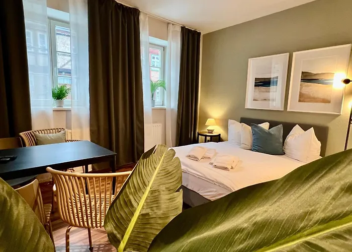 מלון דירות Gina - Apartmenthaus Im Zentrum Von קדלינבורג